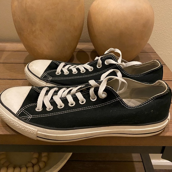 Converse Chucks men size 10